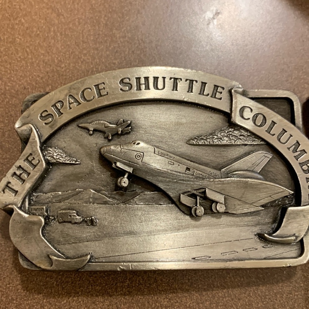 1982 SPACE SHUTTLE COLUMBIA VINTAGE BELT BUCKLE,TRUE VINTAGE PEWTER,NASA